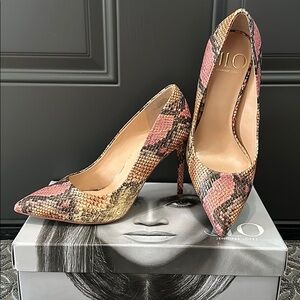 JLO Sunset/Peach heels size 7-1/2